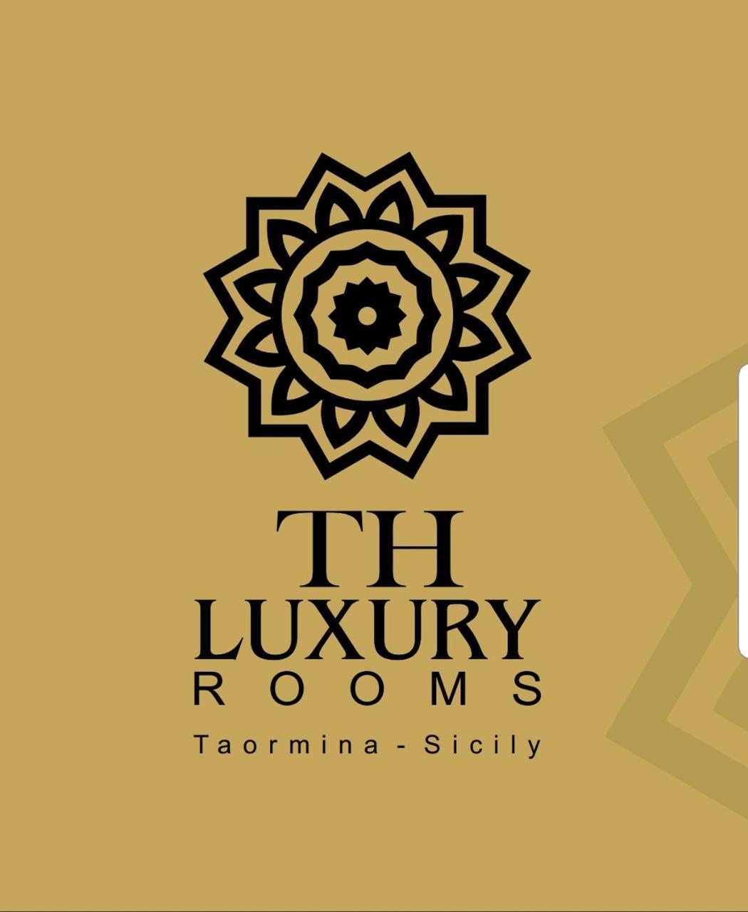 Th Luxury Rooms & Apartment จีอาร์ดีนี นักซอส ภายนอก รูปภาพ